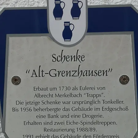 Stilvolle Altbauwohnung, Feder & Leicht Apartment