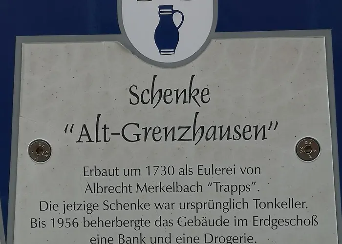 Stilvolle Altbauwohnung, Feder & Leicht 公寓